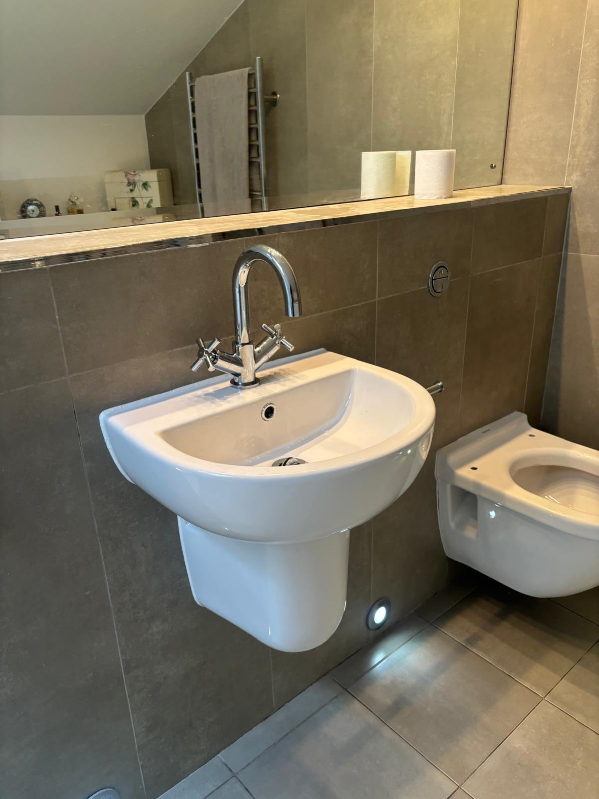 Tiled bathroom finish